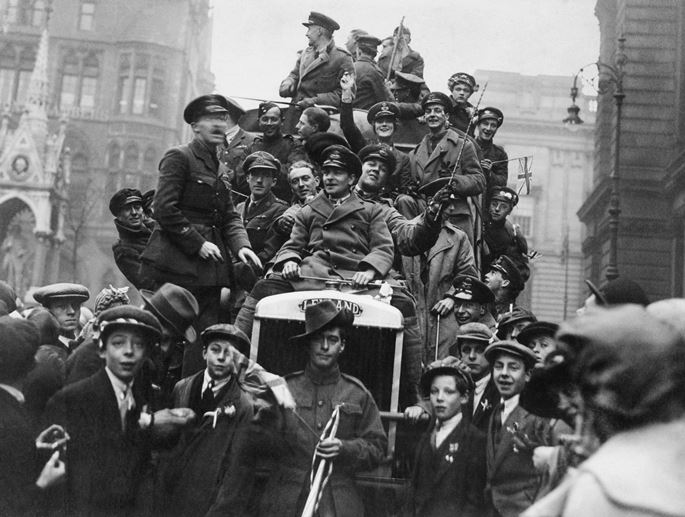 armistice day 1918 IWM
